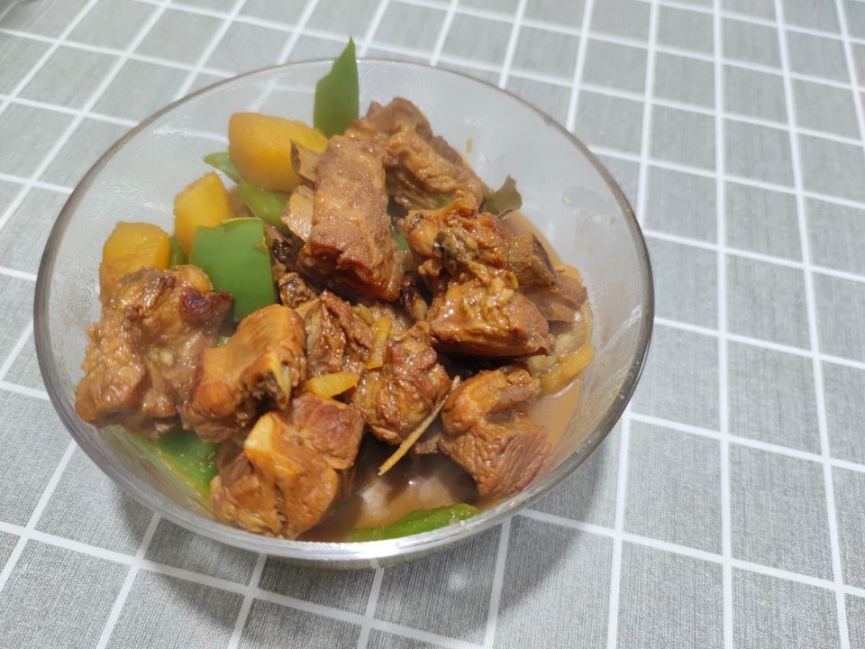土豆炖排骨